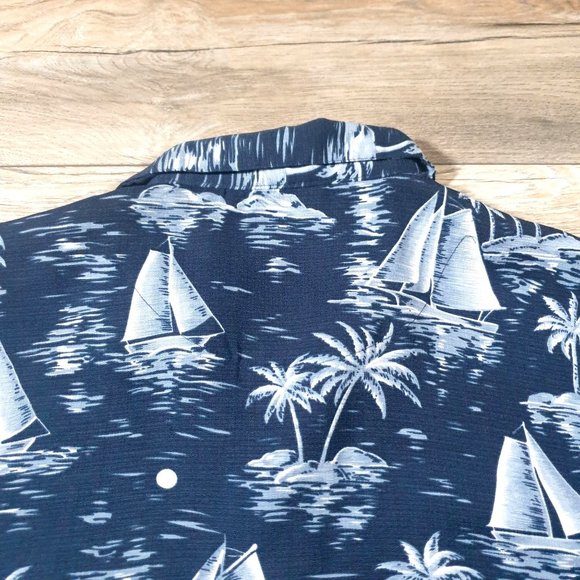Island Shores XL Mens Short Sleeve Shirt Relaxed Hawaiian Vacation Casual - Picture 5 of 8